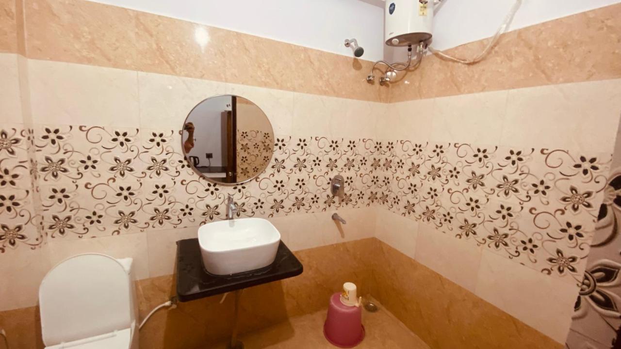 Shivalik Residency - Hotel & Banquet Hall Bara Banki Exterior photo